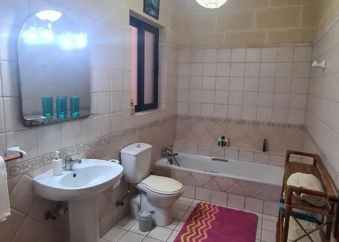 Apartament Spacious Quiet 3 Bedroom 3 Bathroom